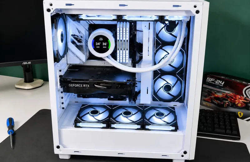 Zbudowany komputer gamingowy z kartą GeForce RTX